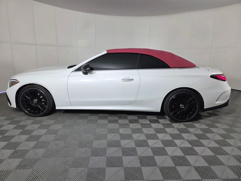 Used 2024 Mercedes-Benz CLE 300 4MATIC Cabriolet image 21