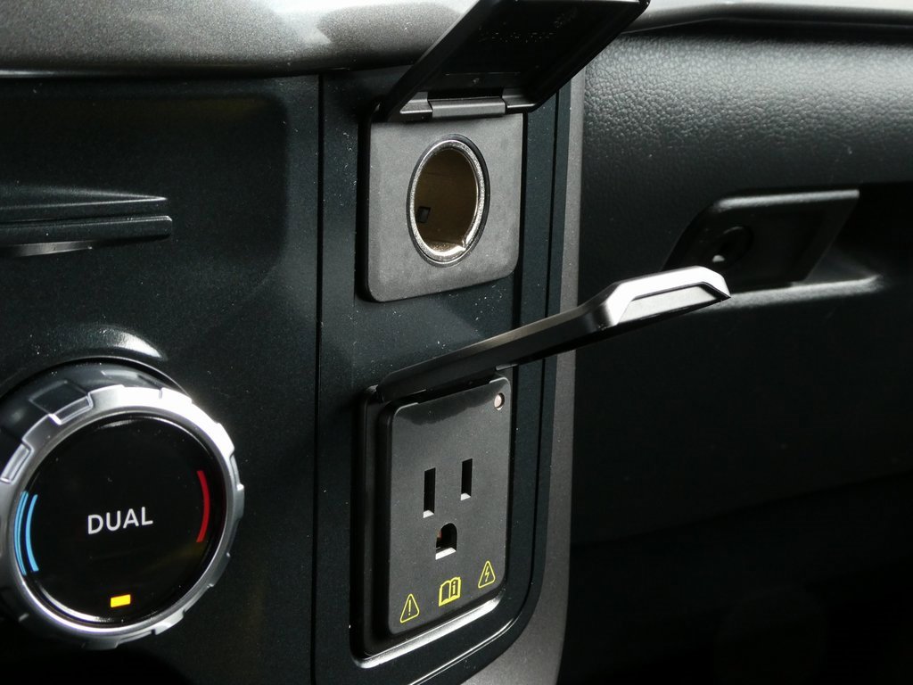 Used 2023 Ford F150 XLT w/ Equipment Group 302A High image 18