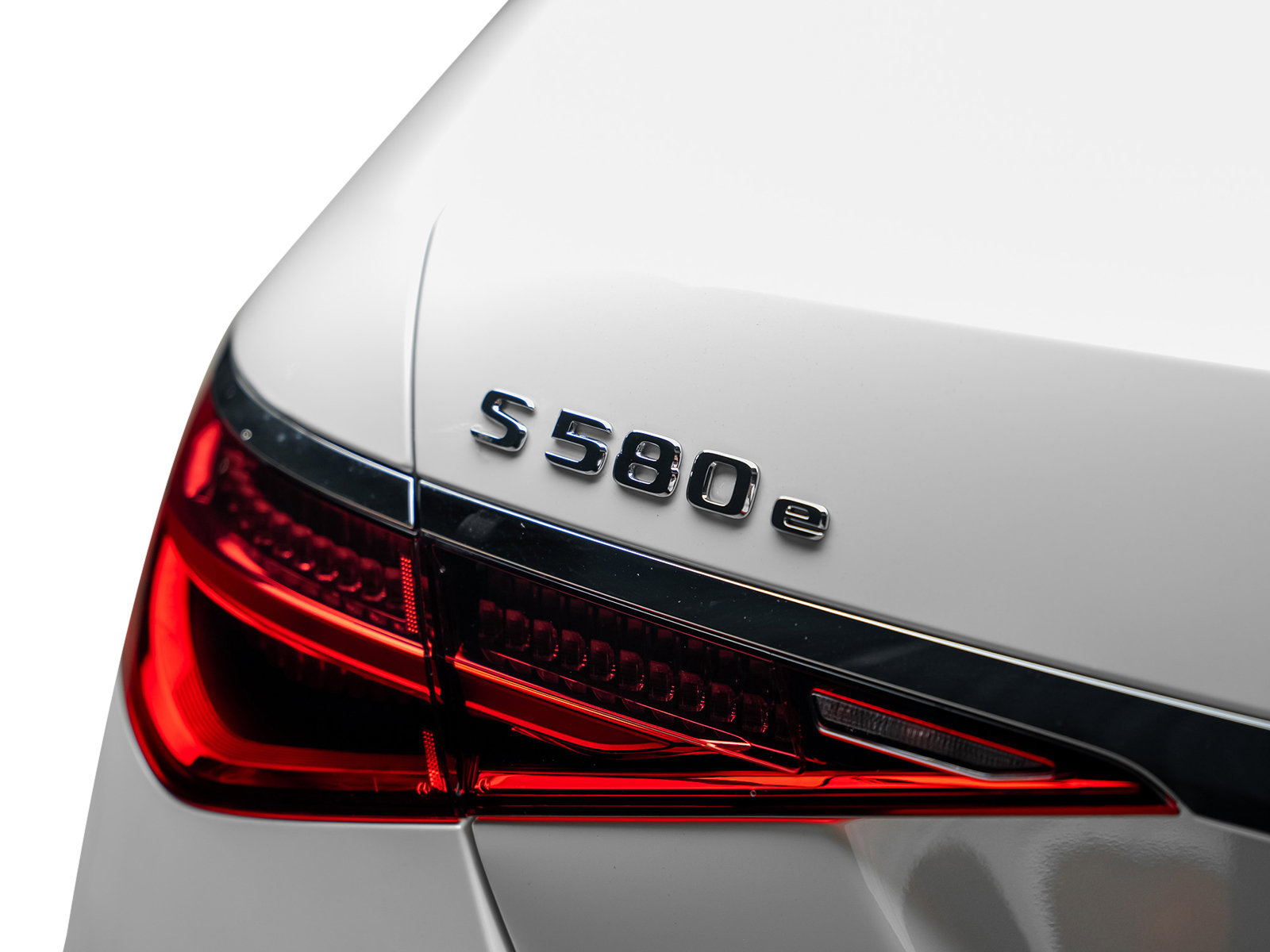 Used 2023 Mercedes-Benz S 580e 4MATIC Sedan image 15