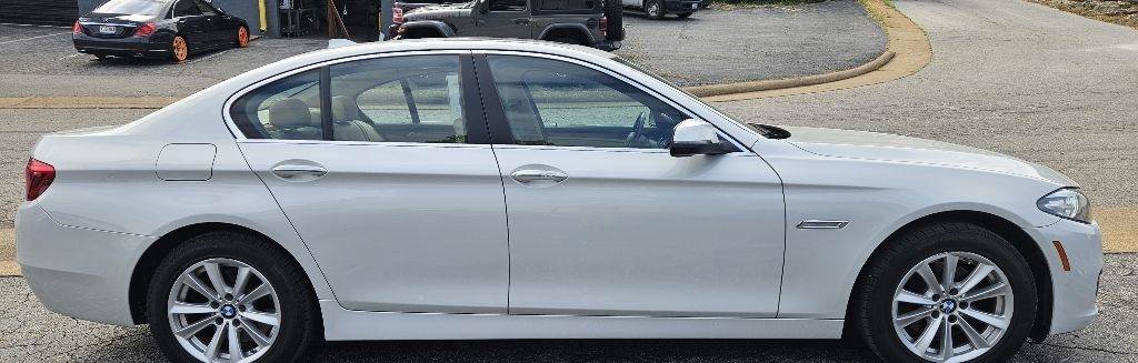 Used 2015 BMW 528i xDrive Sedan AWD/4WD image 2