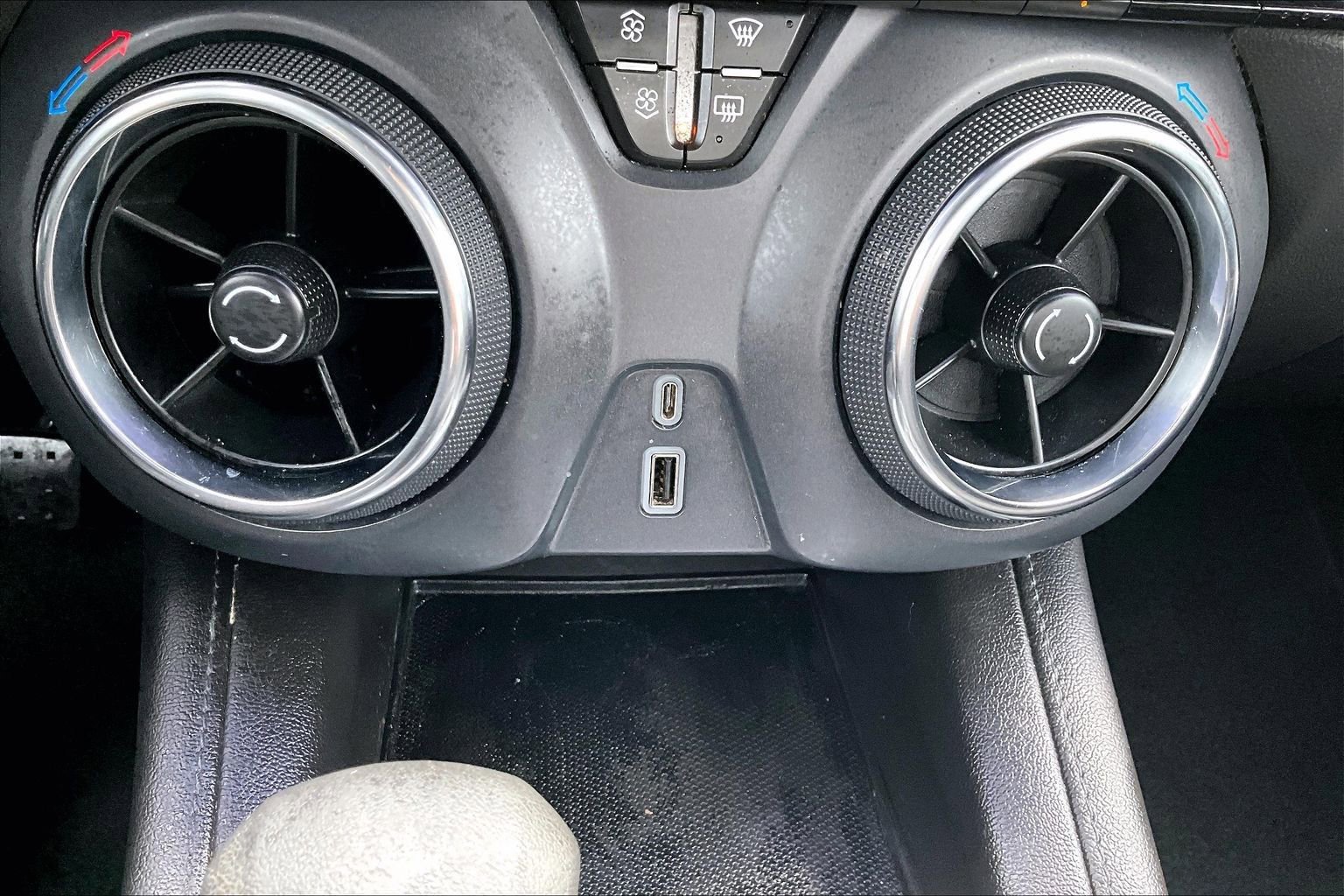 Used 2021 Chevrolet Blazer LT image 16