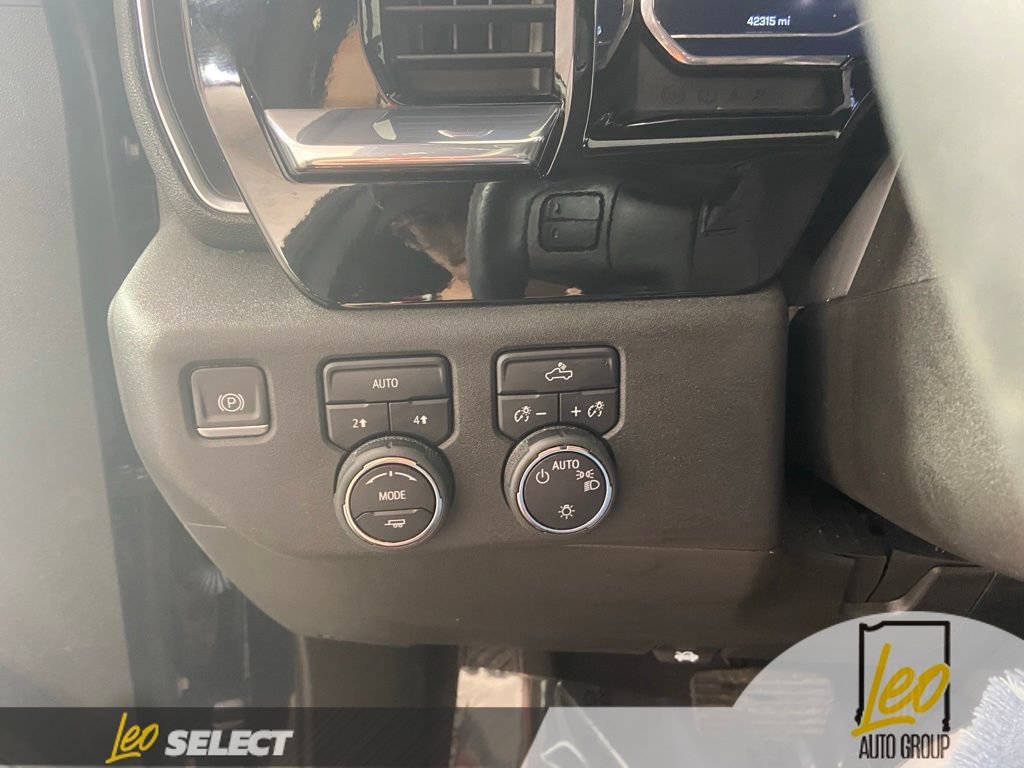 Used 2023 Chevrolet Silverado 1500 LT AWD/4WD image 12