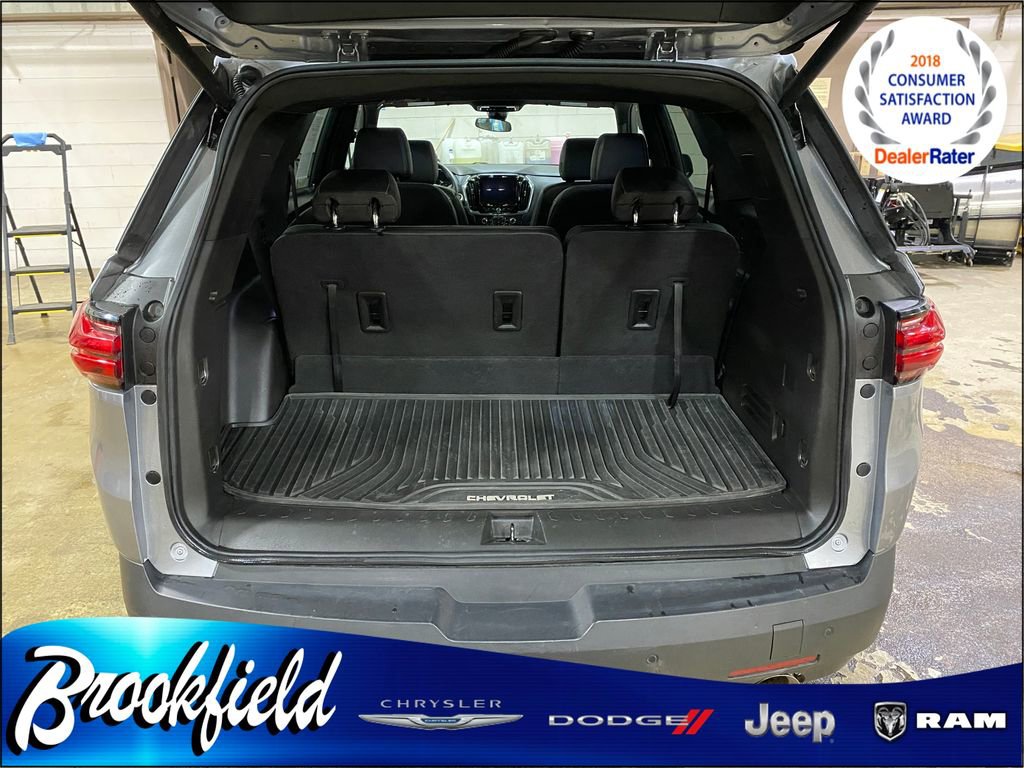Used 2023 Chevrolet Traverse LT image 13