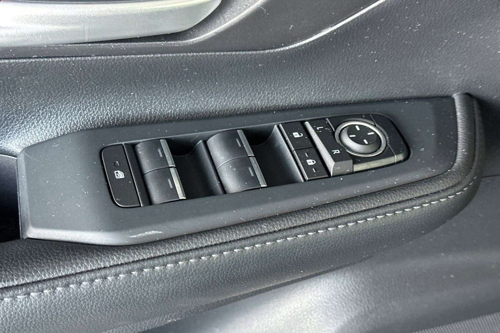 Certified 2025 Toyota Grand Highlander FWD image 14