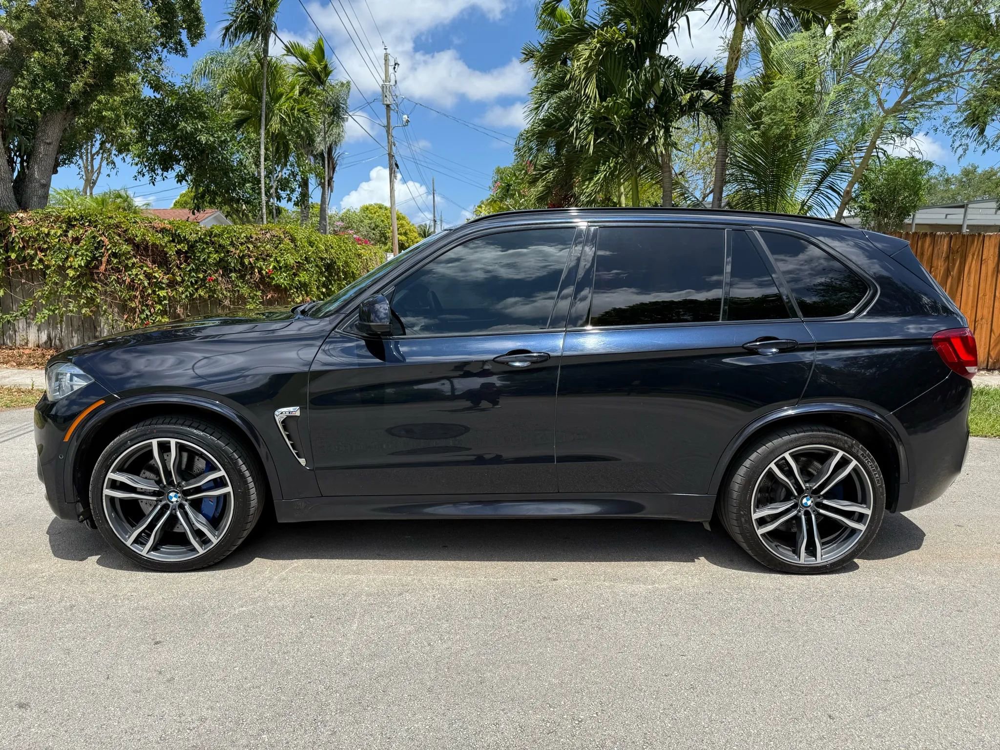 Used 2017 BMW X5 M w/ Premium Package image 9
