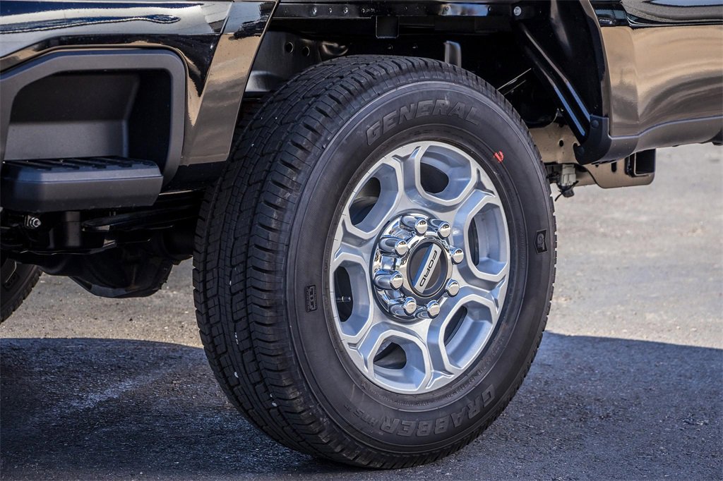 New 2026 Ford F250 XLT image 3