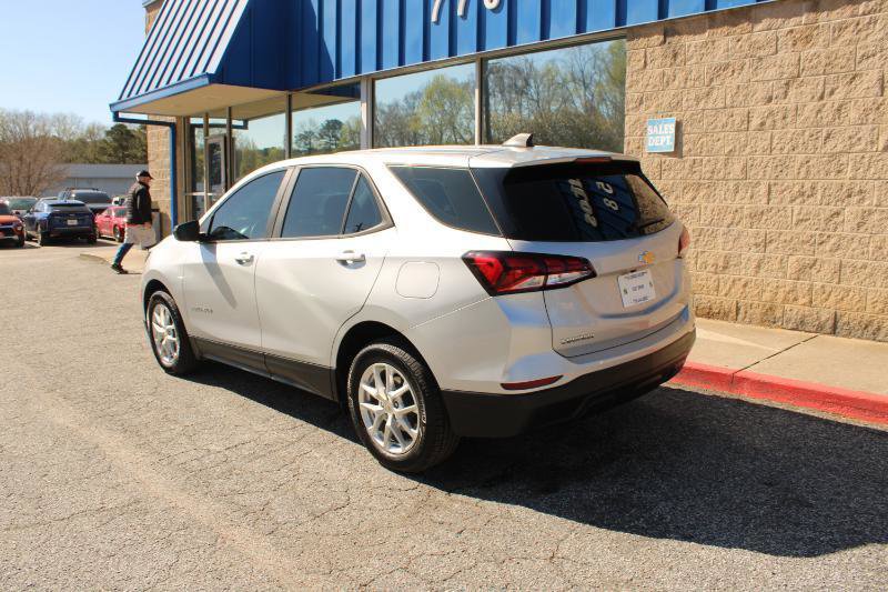 Used 2022 Chevrolet Equinox LS image 5