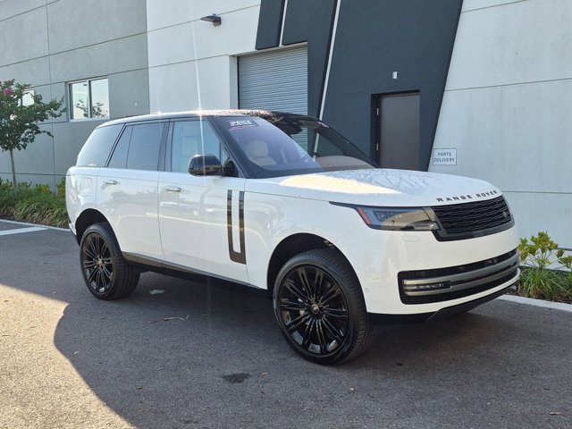 Used 2023 Land Rover Range Rover SE AWD/4WD image 3