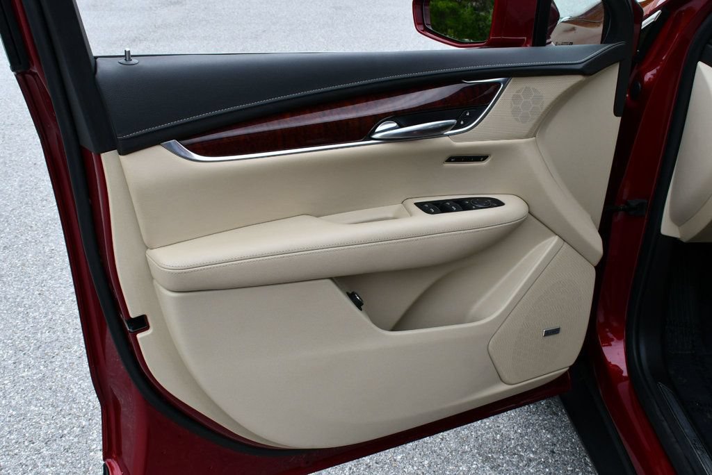 Used 2019 Cadillac XT5 Luxury FWD image 44