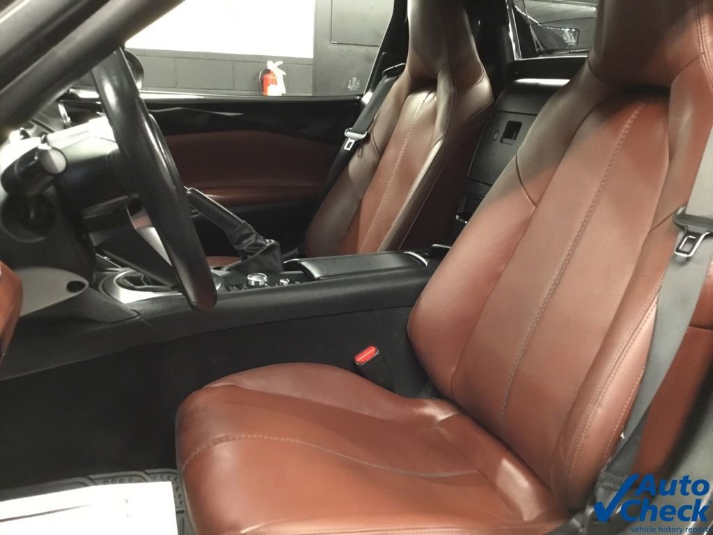 Used 2018 MAZDA MX-5 Miata RF Grand Touring image 35