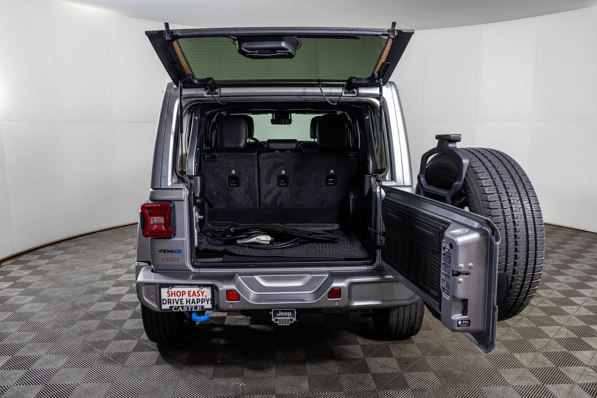 Used 2021 Jeep Wrangler Unlimited Sahara AWD/4WD image 43