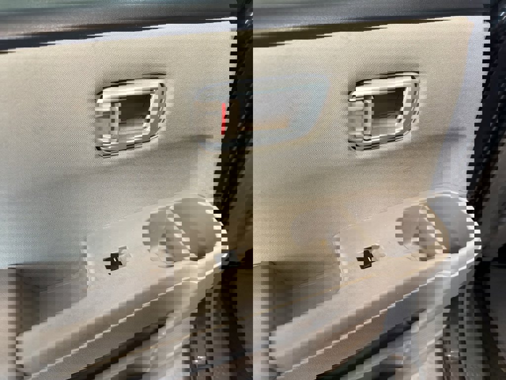 Used 2015 Honda Pilot LX image 11