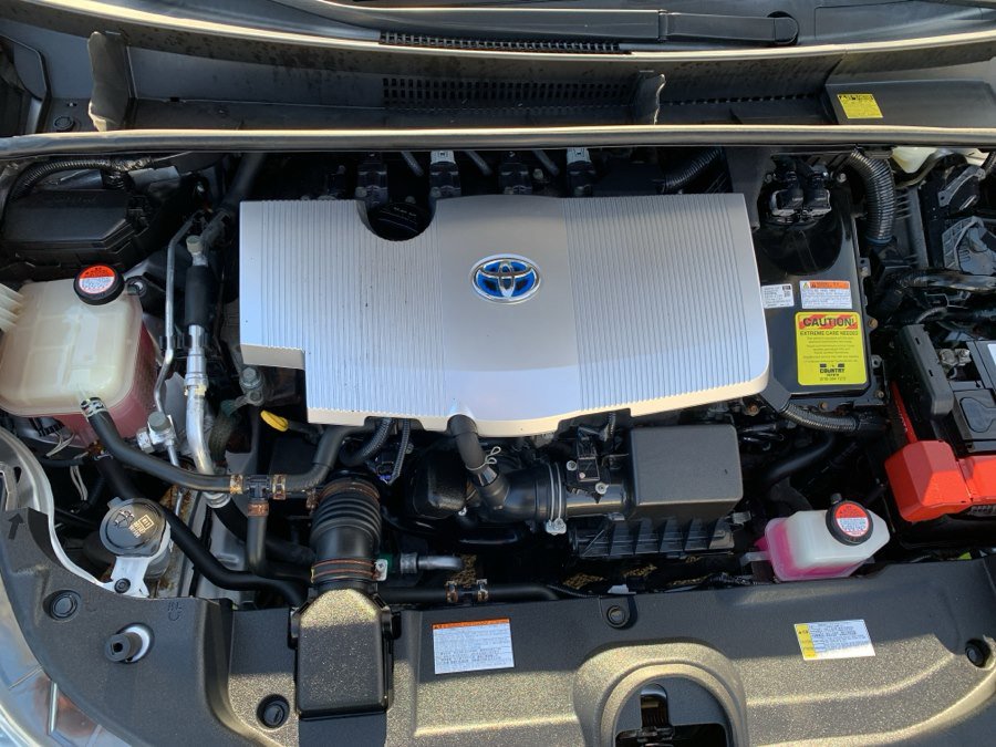 Used 2016 Toyota Prius Three image 19