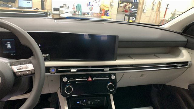 Certified 2025 Hyundai Tucson SEL image 13