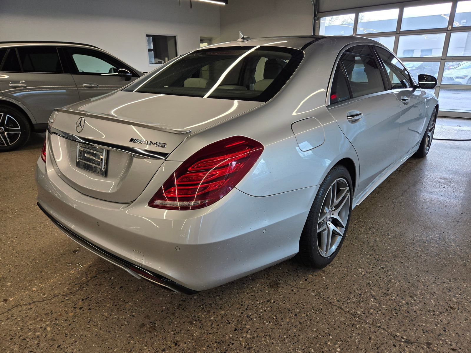 Used 2014 Mercedes-Benz S 550 Sedan image 5