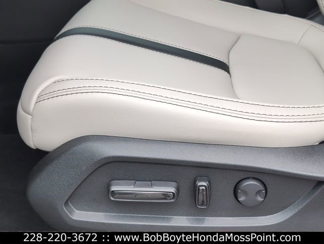 New 2026 Honda Pilot Touring image 14
