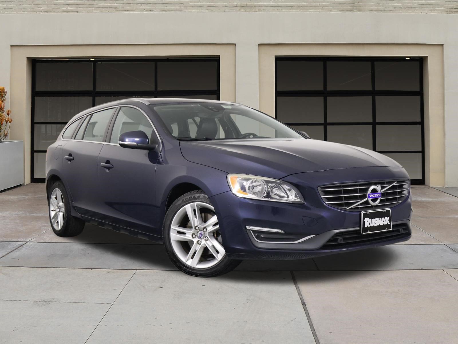 Used 2015 Volvo V60 T5 Premier w/ Convenience Package FWD image 34