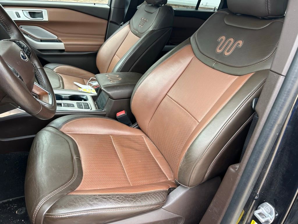Used 2022 Ford Explorer King Ranch w/ Technology Package RWD image 6