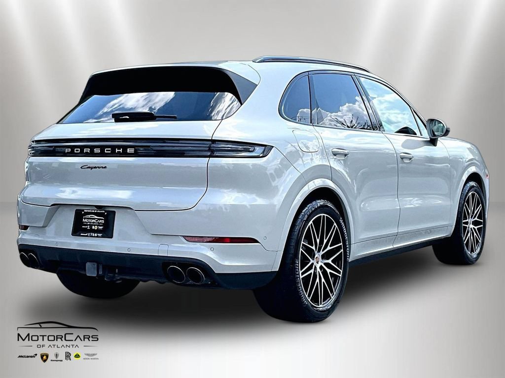 Used 2026 Porsche Cayenne AWD/4WD image 11