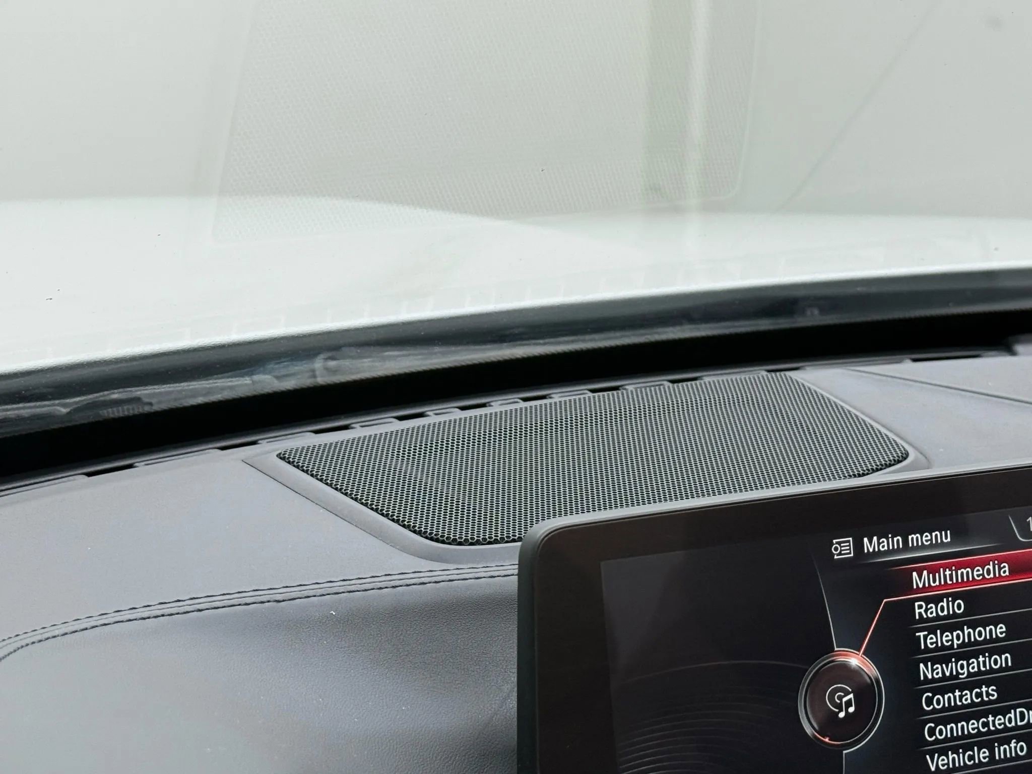 Used 2016 BMW M4 Convertible image 37