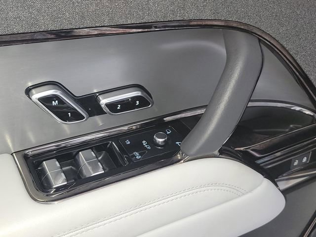 Used 2024 Land Rover Range Rover Sport SE AWD/4WD image 7