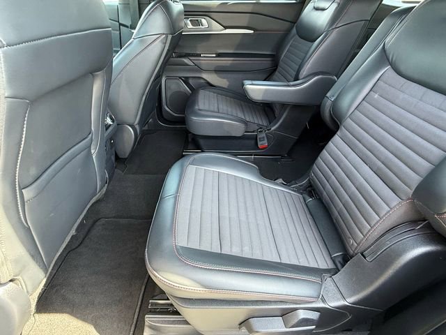 Used 2025 Ford Explorer ST-Line AWD/4WD image 11