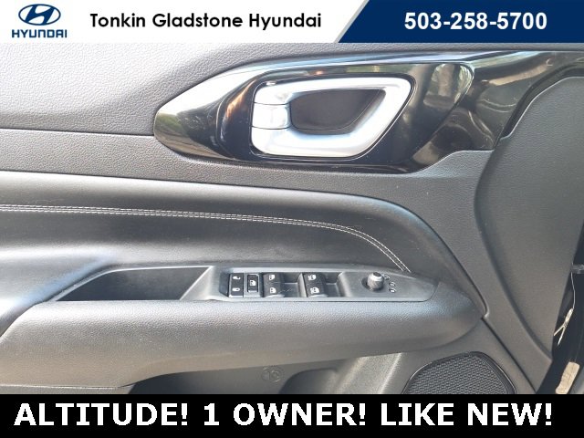 Used 2023 Jeep Compass Altitude w/ Sun and Sound Group image 10