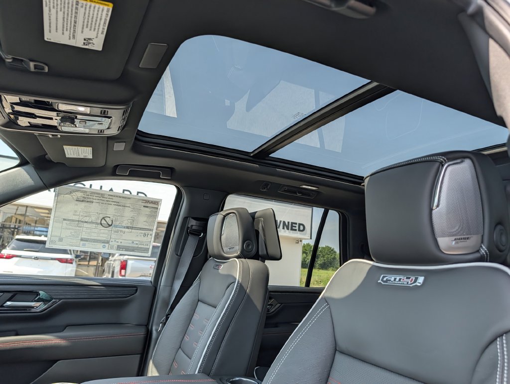 New 2026 GMC Yukon AT4 Ultimate w/ LPO, Floor Liner Package AWD/4WD image 26