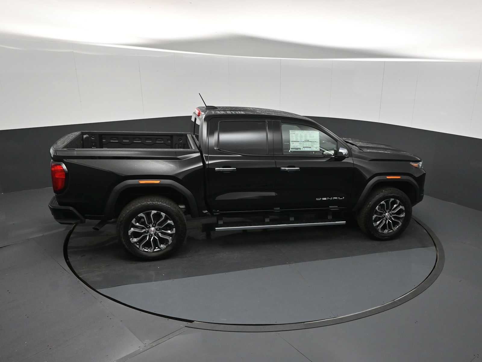 New 2026 GMC Canyon Denali AWD/4WD image 17