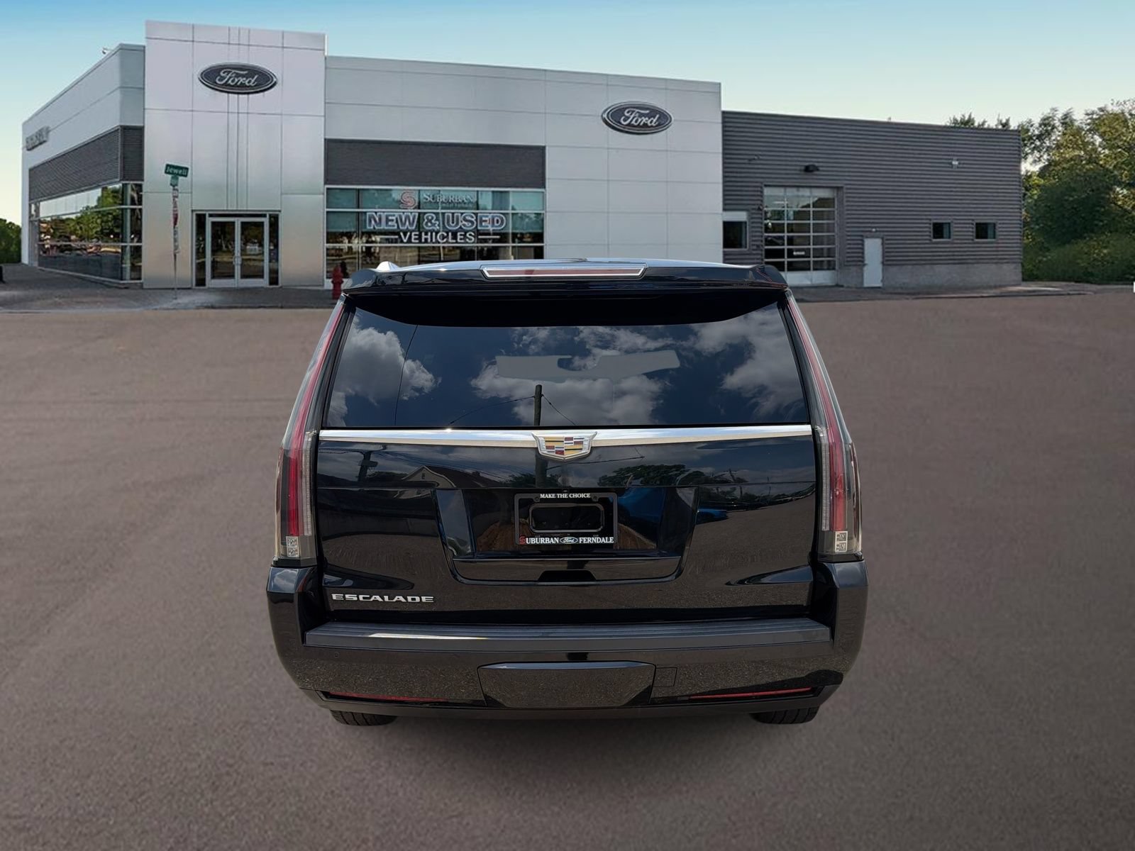 Used 2015 Cadillac Escalade Premium AWD/4WD image 9