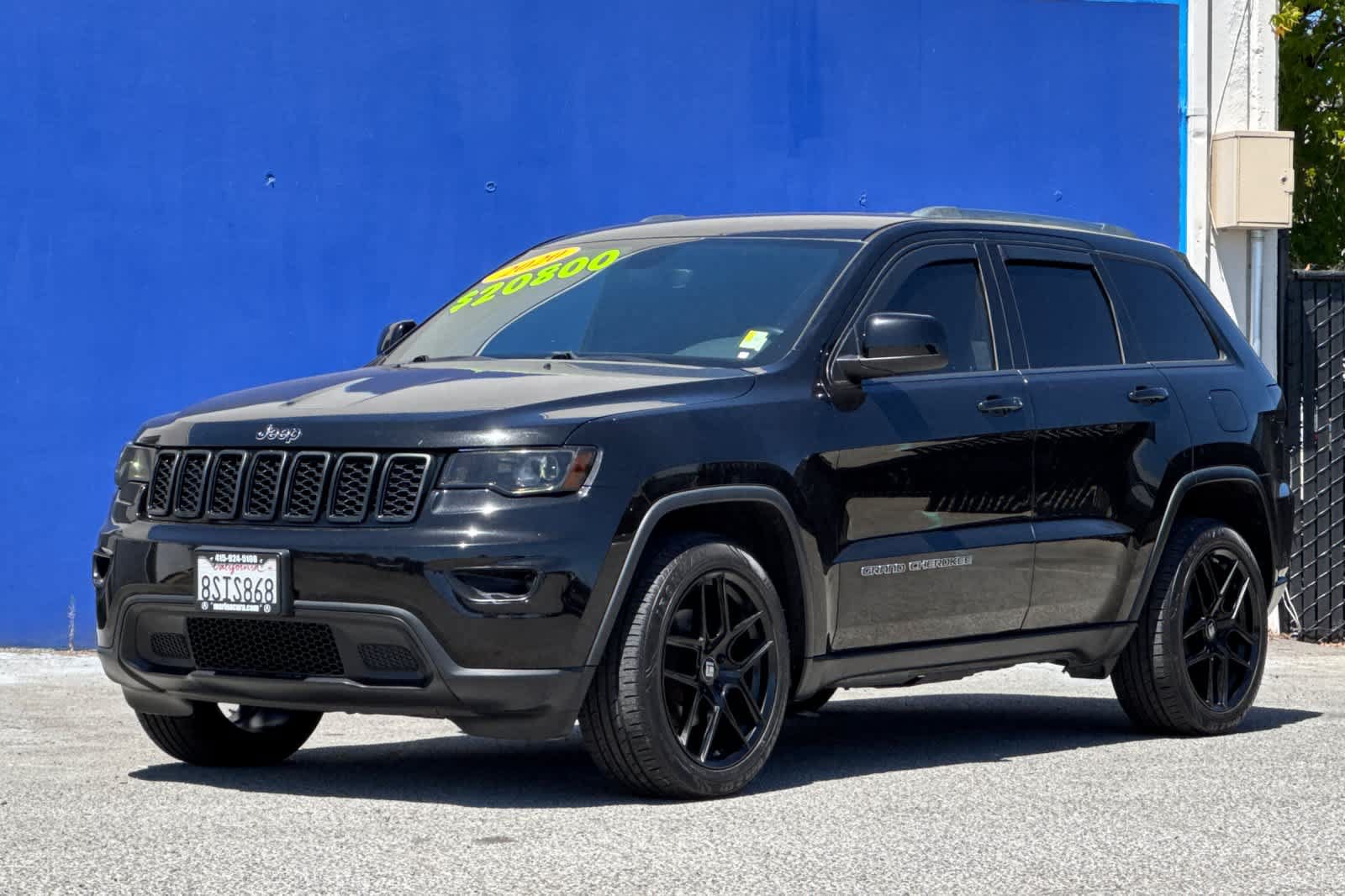 Used 2020 Jeep Grand Cherokee Laredo w/ Laredo X Package RWD image 8