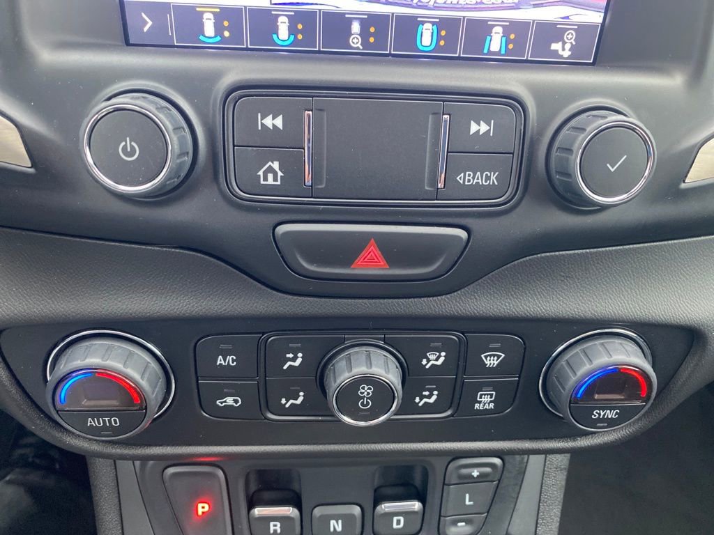 Used 2020 GMC Terrain Denali w/ Denali Premium Package AWD/4WD image 14