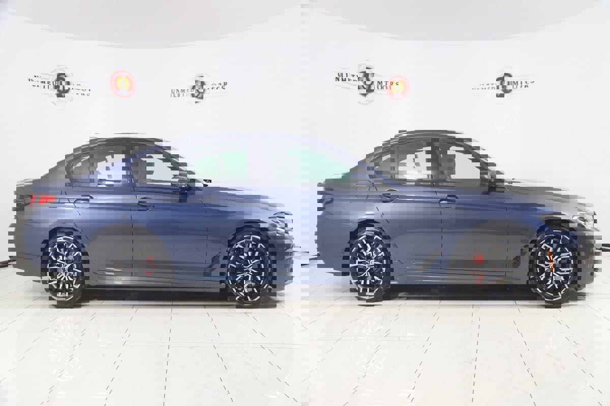 Used 2023 BMW M550i xDrive w/ Executive Package image 2