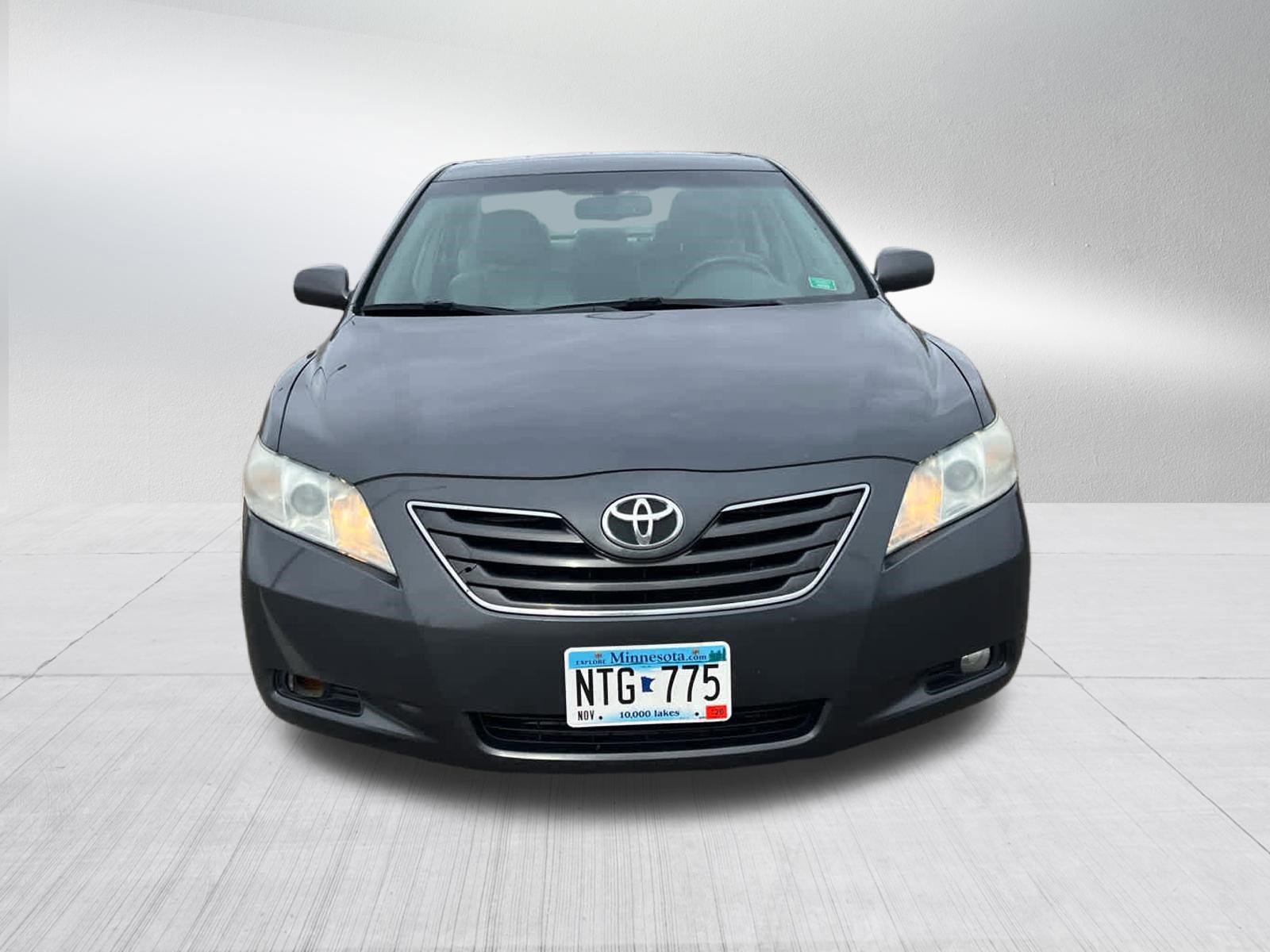 Used 2009 Toyota Camry XLE FWD video 2