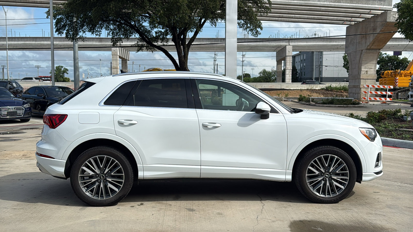 Used 2021 Audi Q3 2.0T Premium AWD/4WD image 8