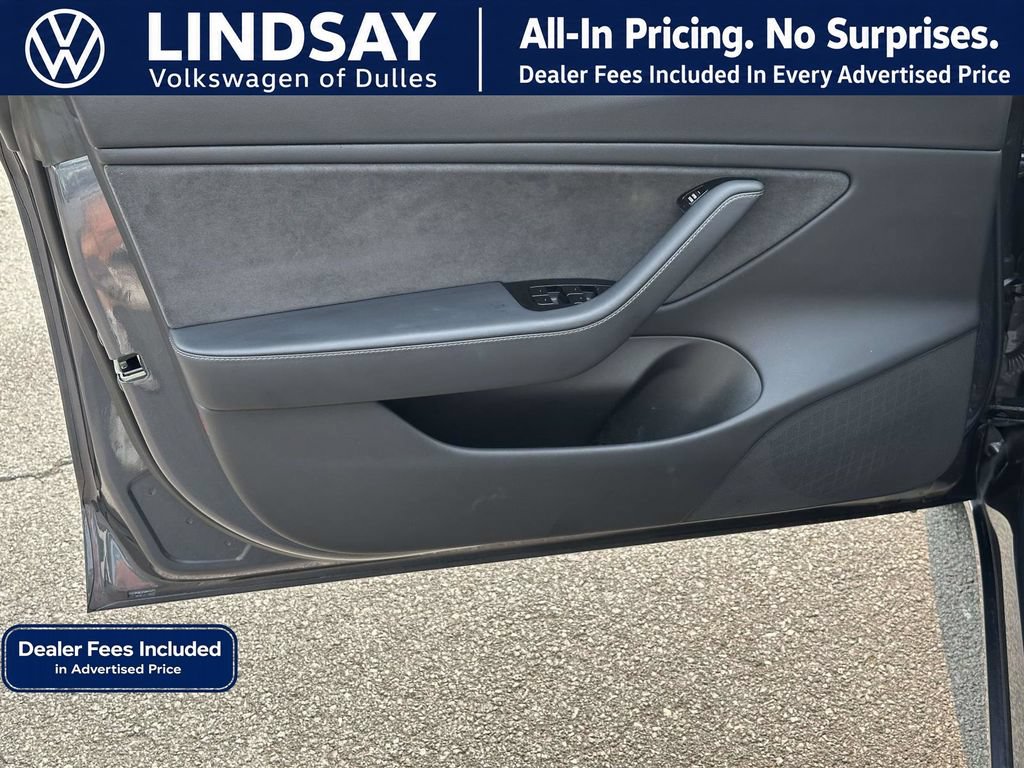 Used 2018 Tesla Model 3 Mid Range RWD image 9