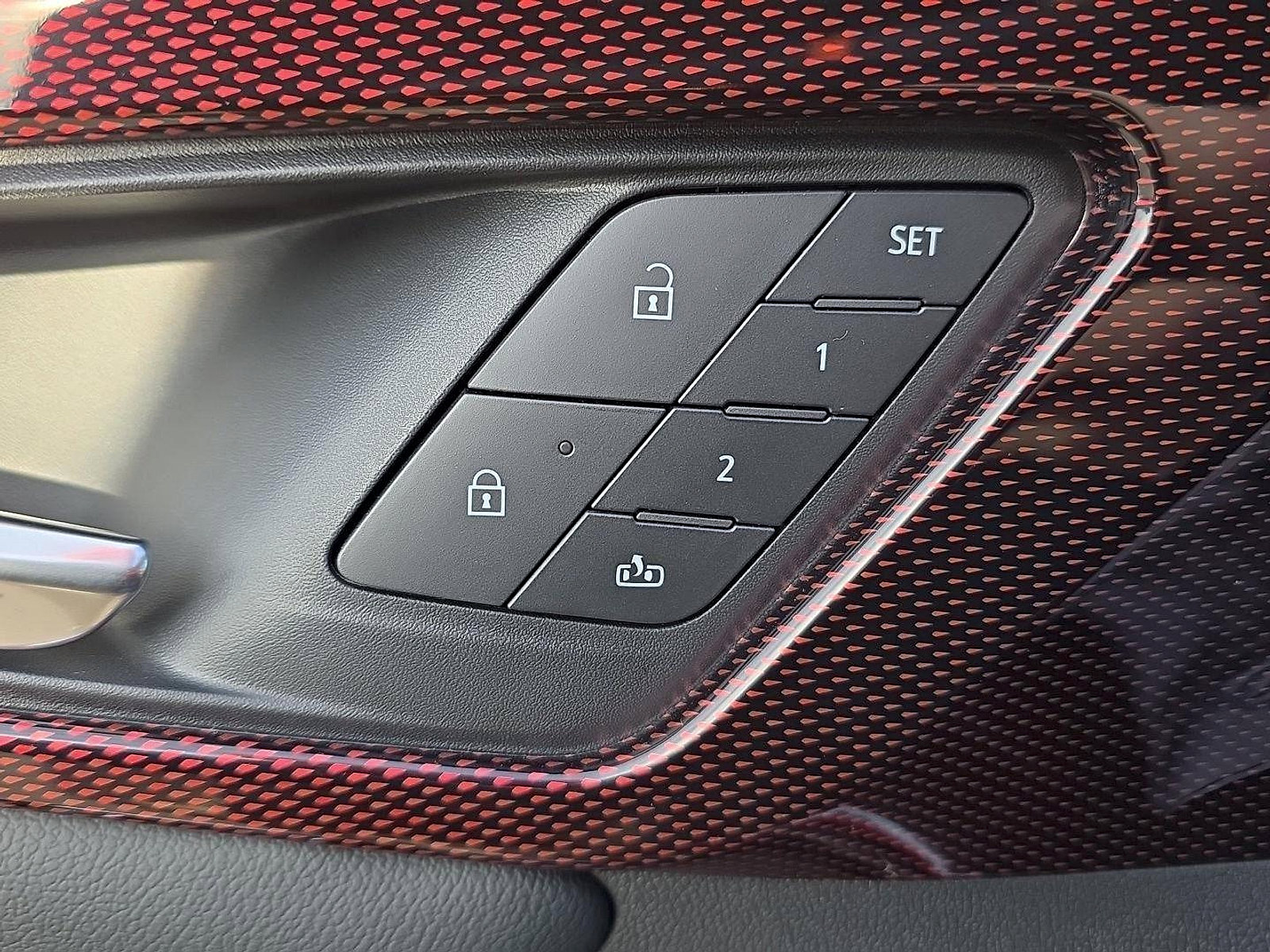 New 2026 Chevrolet Traverse RS w/ LPO, Floor Liner Package FWD image 24