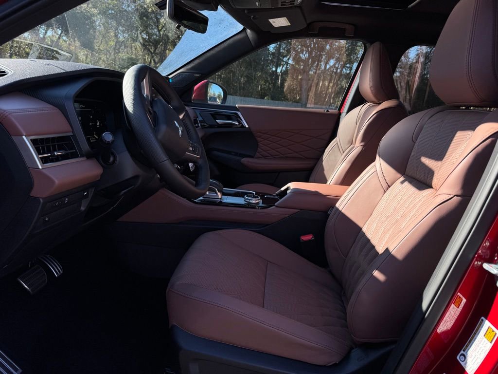 New 2026 Mitsubishi Outlander SEL image 14