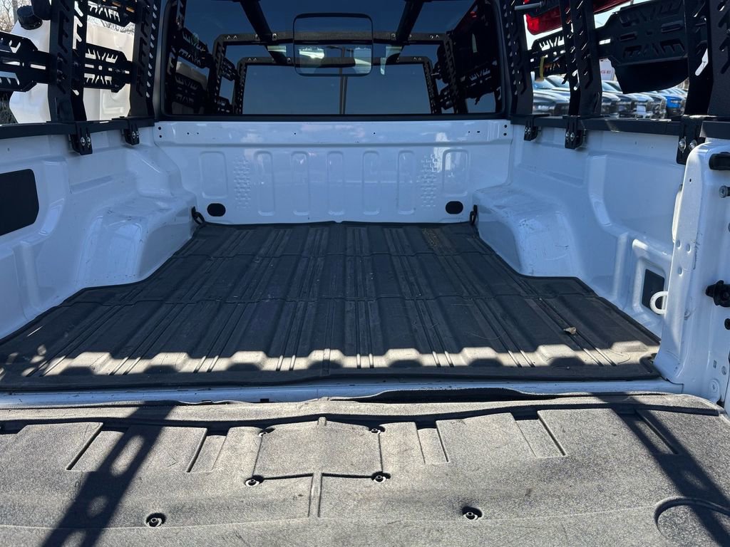 Used 2025 Jeep Gladiator Willys image 17