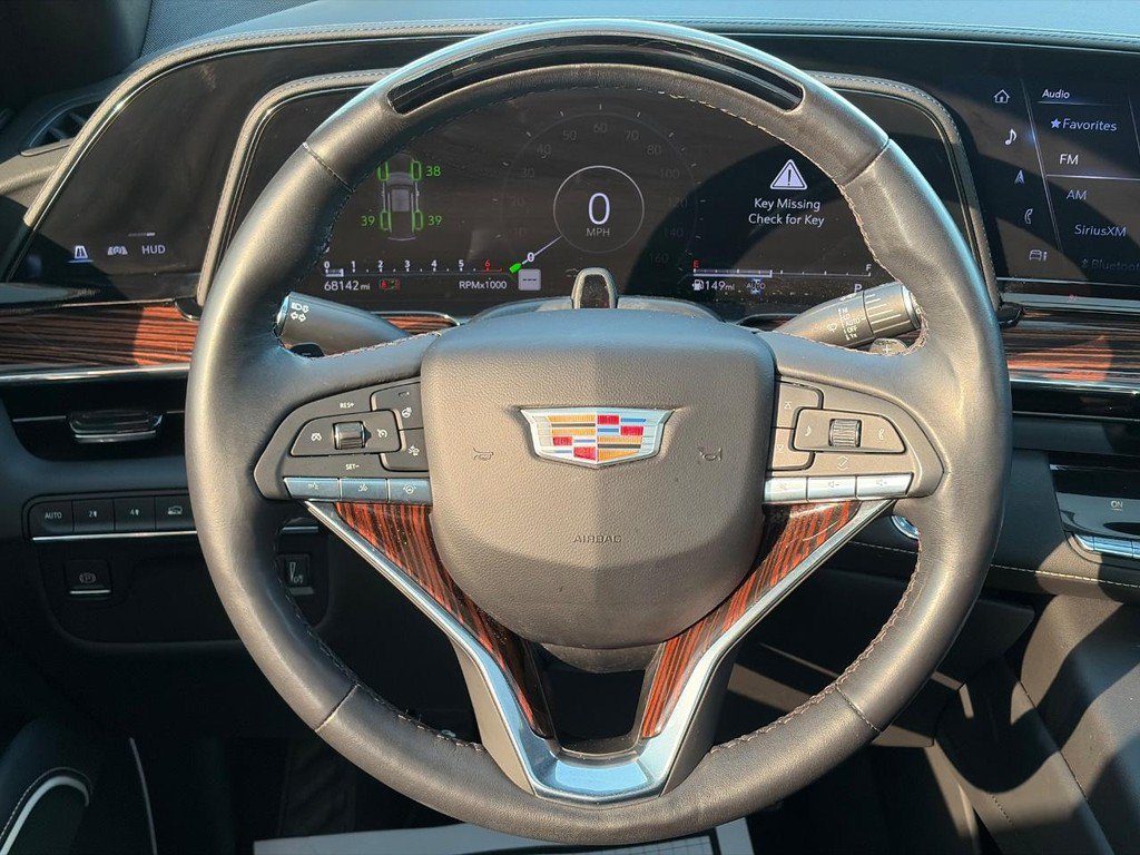 Used 2023 Cadillac Escalade Premium Luxury AWD/4WD image 14