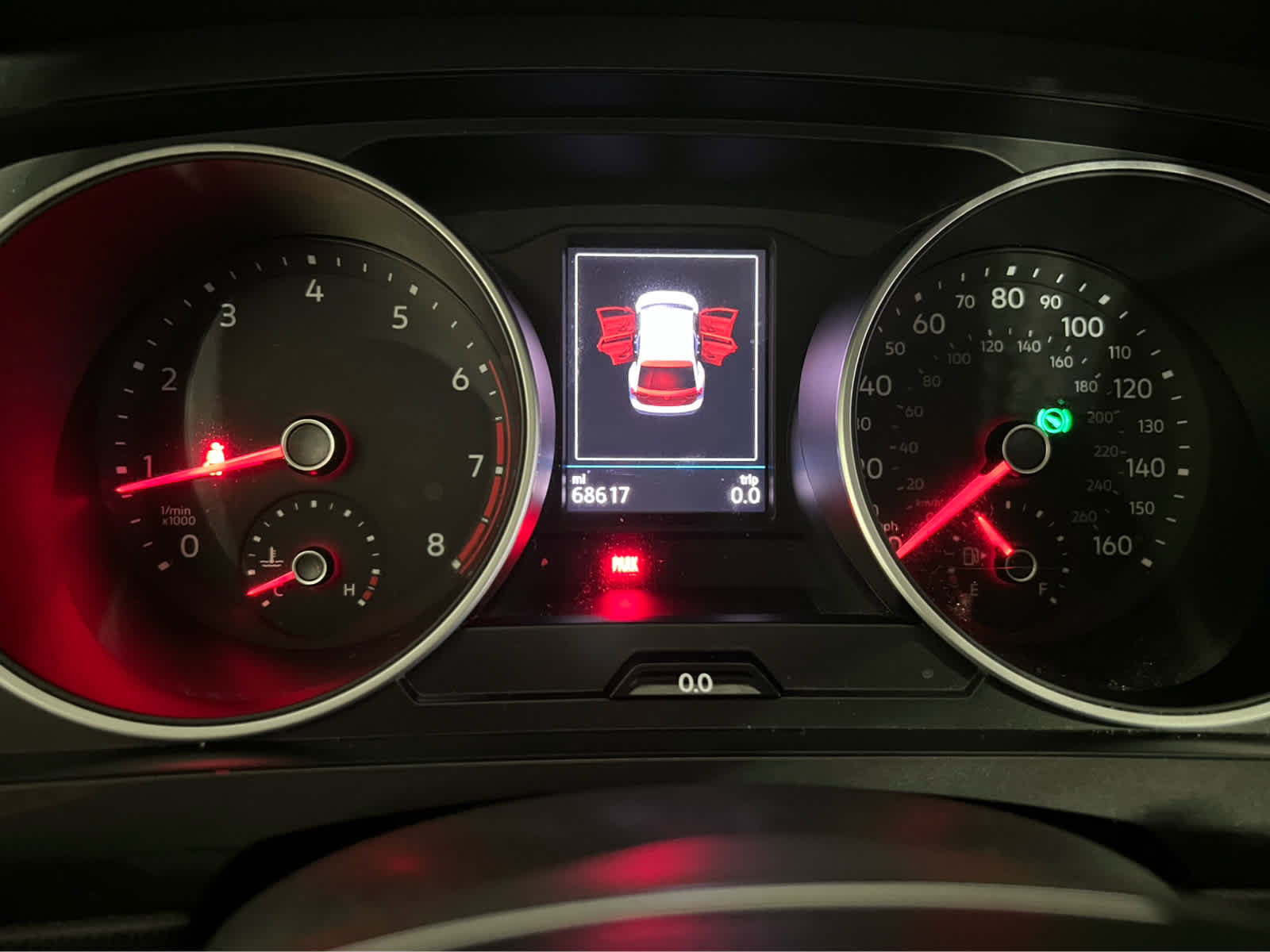 Used 2021 Volkswagen Tiguan S image 14