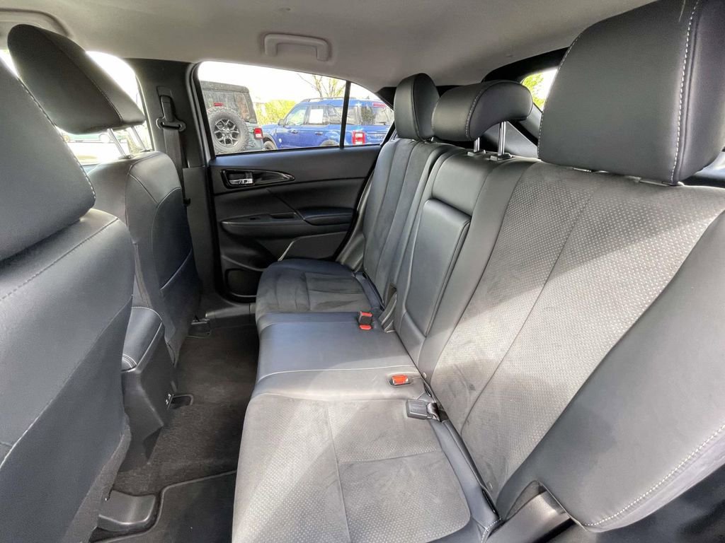 Used 2025 Mitsubishi Eclipse Cross SE image 21