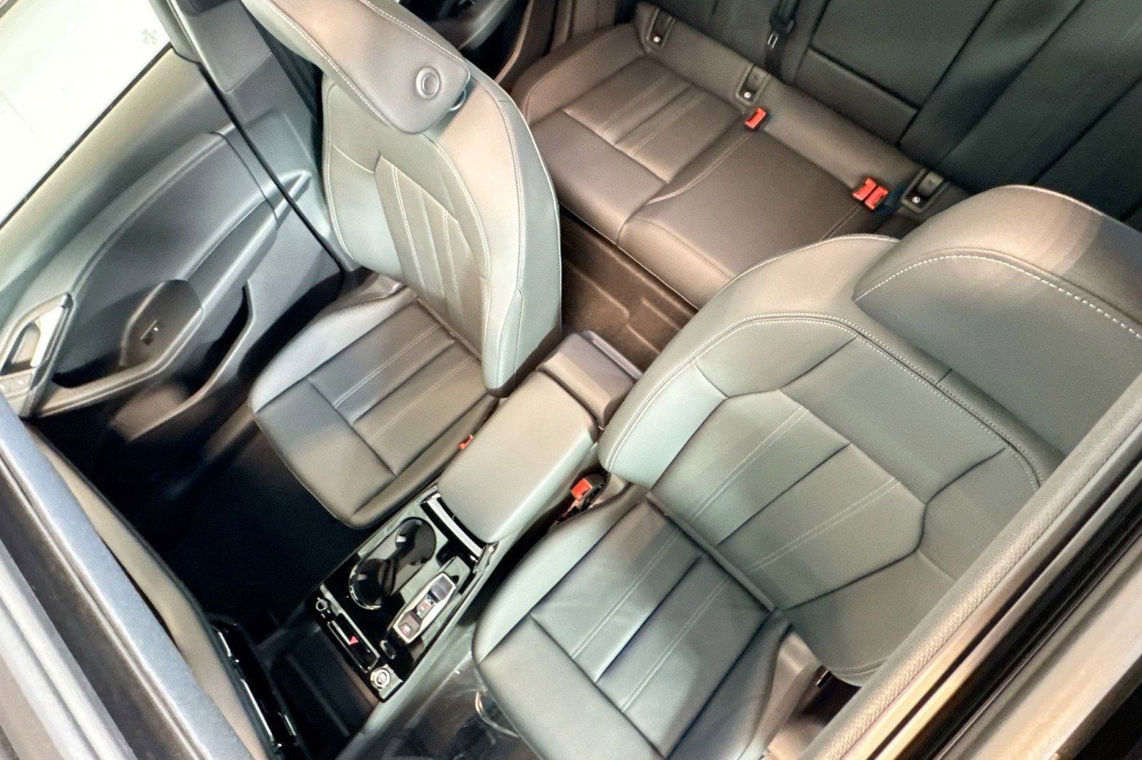 New 2027 Audi Q6 e-tron Premium image 20