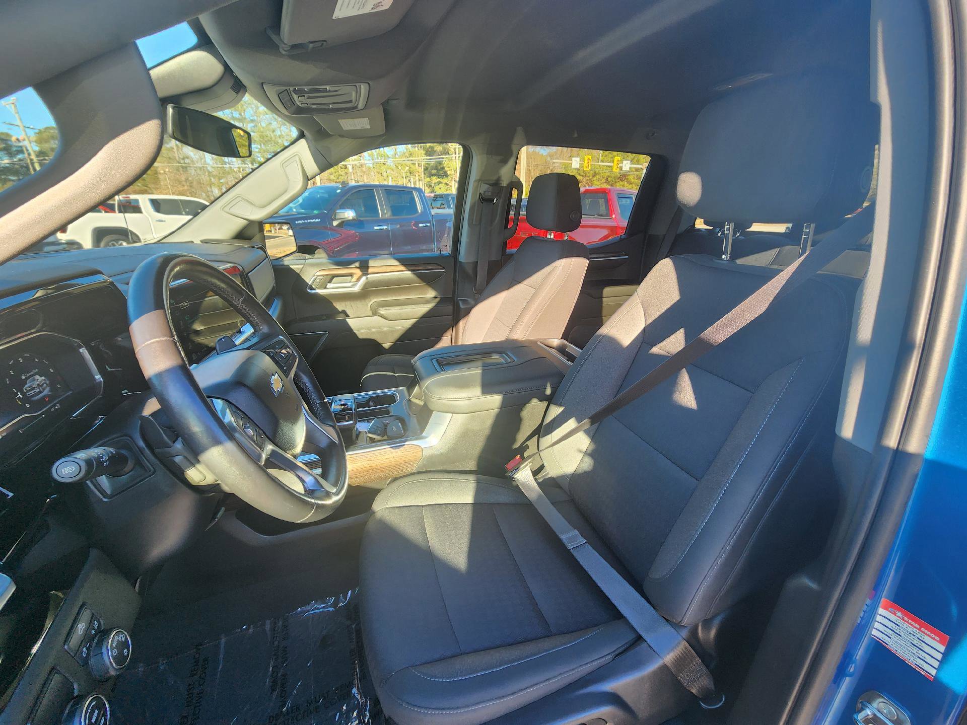 Used 2022 Chevrolet Silverado 1500 LT image 8
