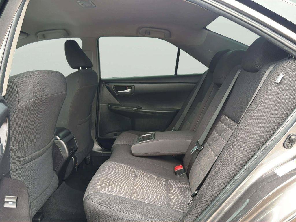 Used 2016 Toyota Camry LE FWD image 13