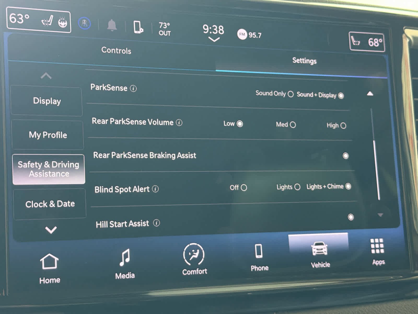 Used 2023 Chrysler Pacifica Touring-L FWD image 63