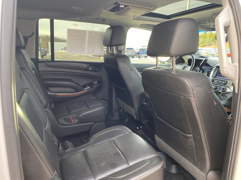 Used 2018 Chevrolet Suburban Premier image 15