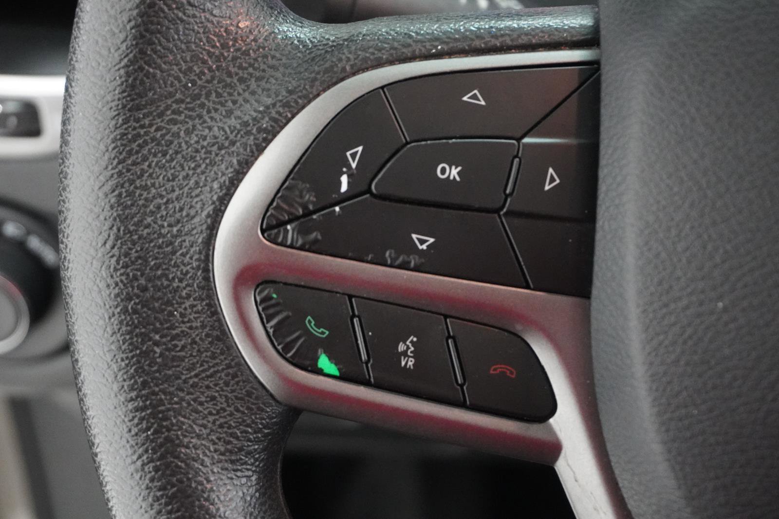 Used 2019 Jeep Cherokee Latitude w/ Popular Appearance Group image 20
