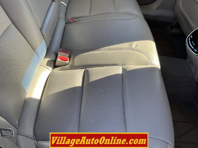 Used 2013 Cadillac XTS Premium AWD/4WD image 36
