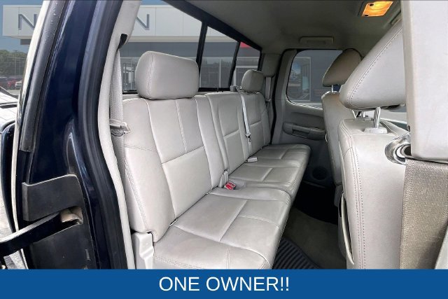 Used 2011 Chevrolet Silverado 2500 LTZ w/ LTZ Plus Package AWD/4WD image 23